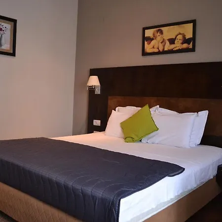Dolce International Hotel 4*