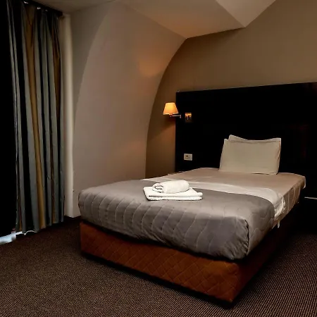 Dolce International Hotel